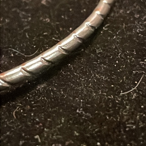 8” mixed metal polished silver tone diamond etched stackable bangle bracelet - Picture 6 of 12